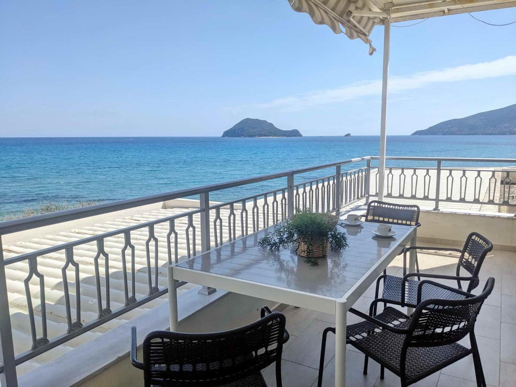 Panorama Inn Lithakia  Buitenkant foto
