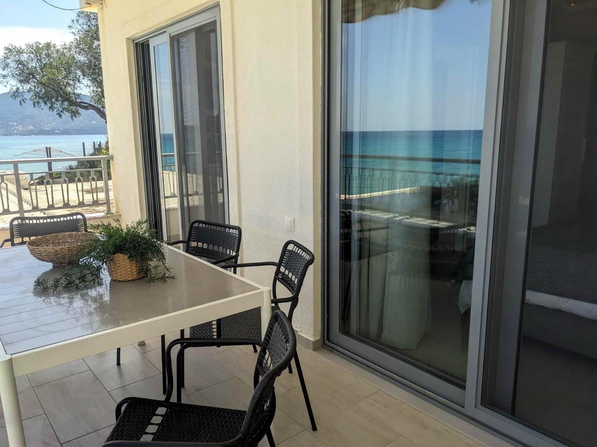 Panorama Inn Lithakia  Buitenkant foto